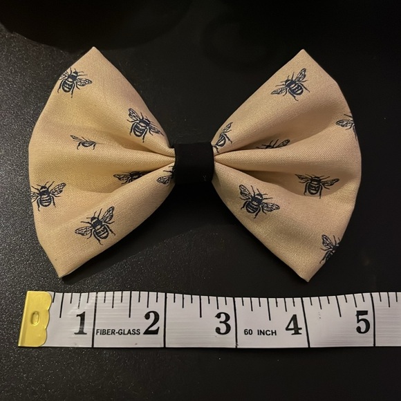 Bumble bee bow - Picture 3 of 4